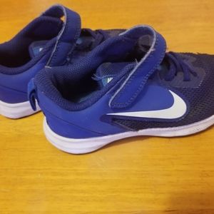Nike boys 11c tennis shoes